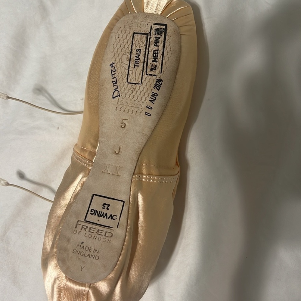 Freed of London wing block size 5 XX